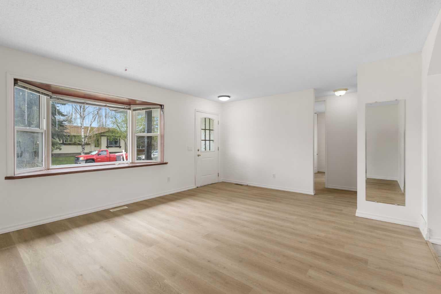 268 Madeira Place NE — photo 5