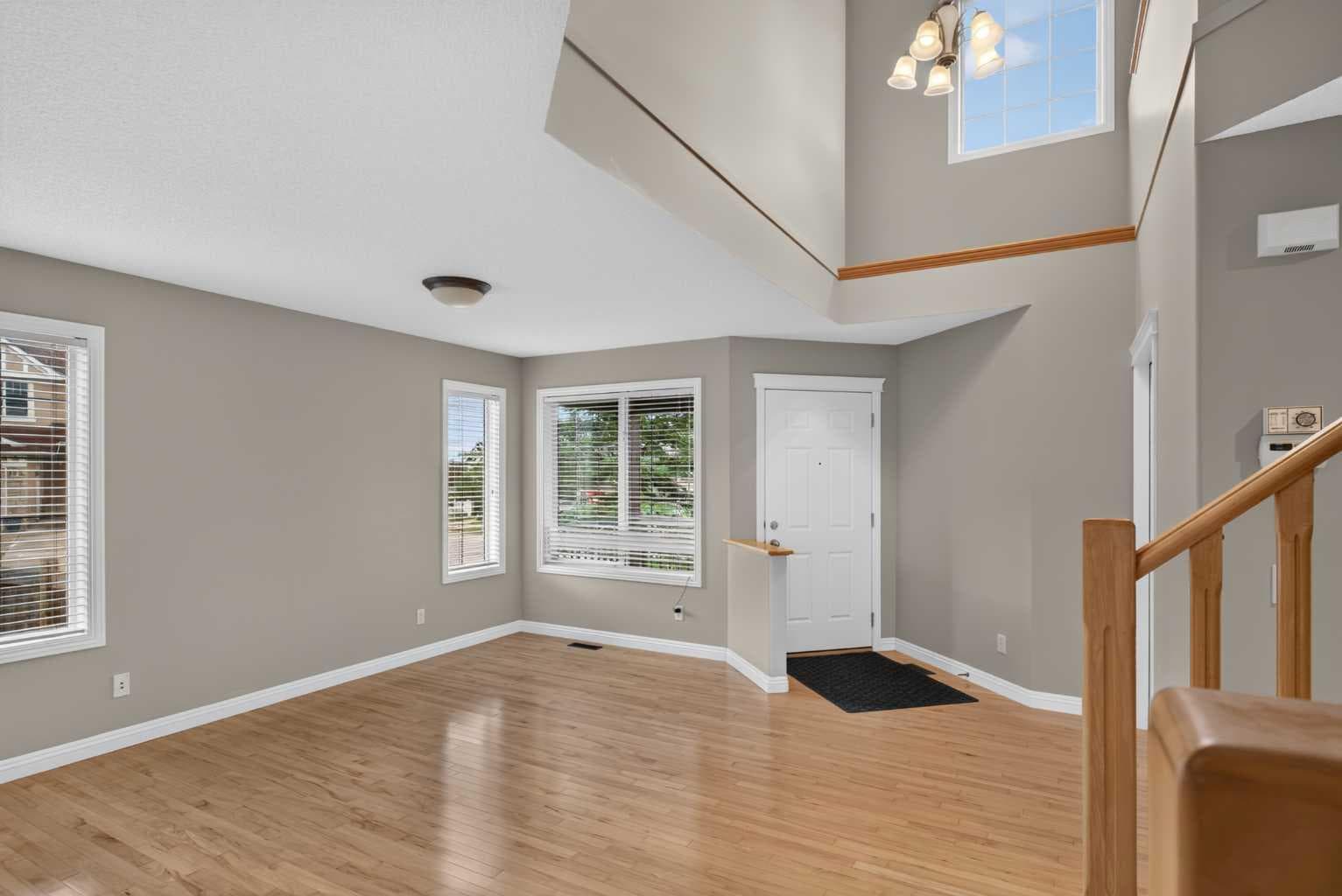 25 Panamount Rise NW — photo 2
