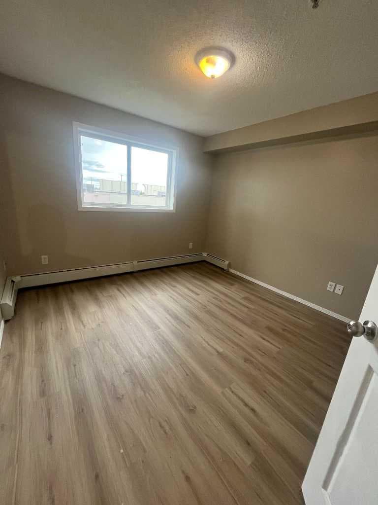 4312, 4975 130 Avenue SE — photo 2