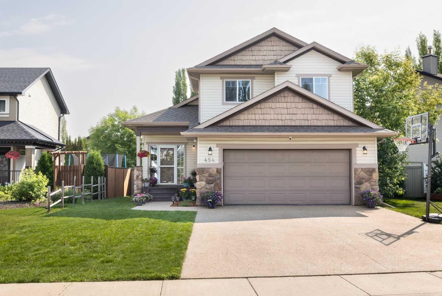 454 Wishart Street — photo 1