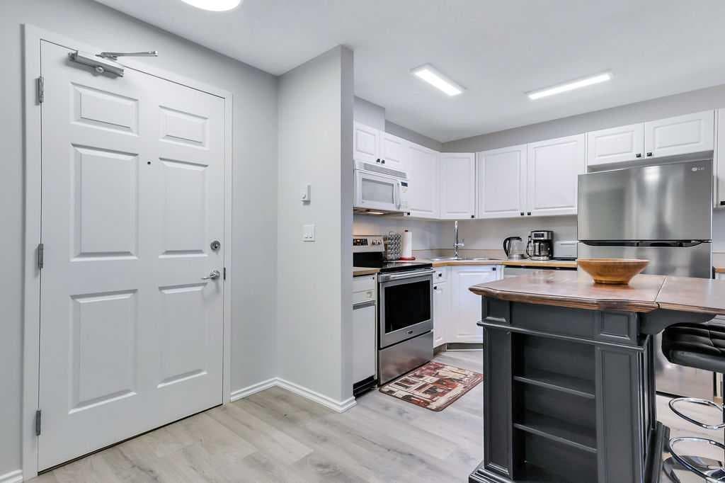 111, 60 Jacobs Close — photo 3