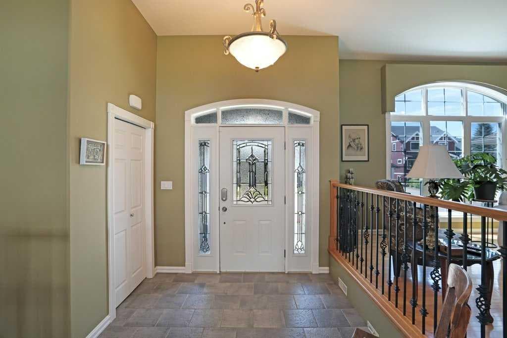 96 Greystone Close E — photo 5