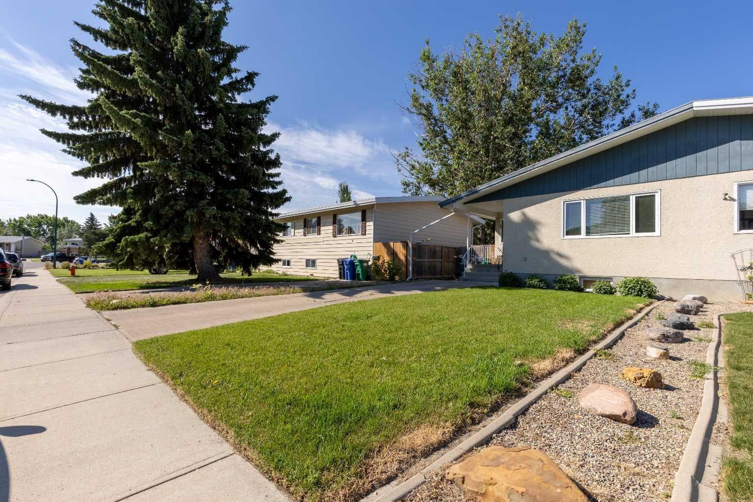 27 Laval Boulevard W — photo 3