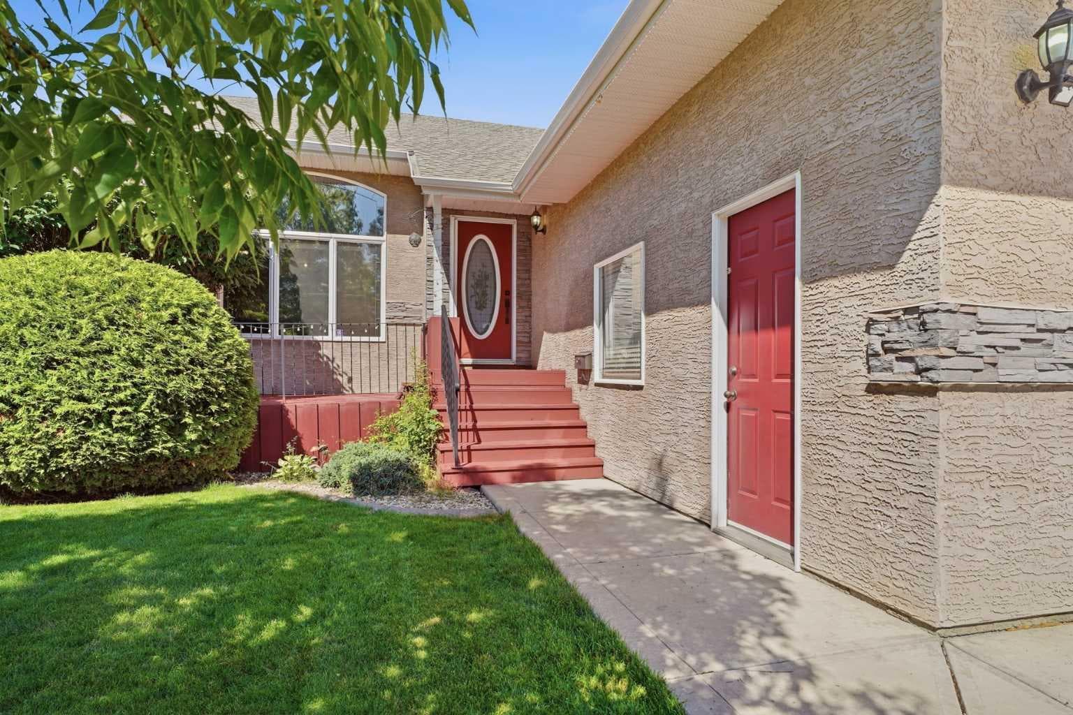 219 Lampard Crescent — photo 3