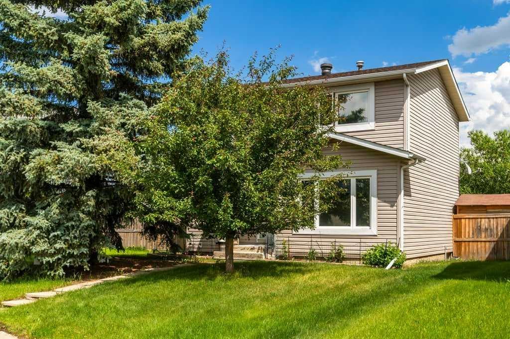 88 Faldale Close NE — photo 1
