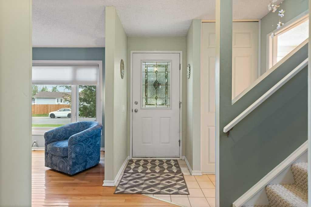 88 Faldale Close NE — photo 3