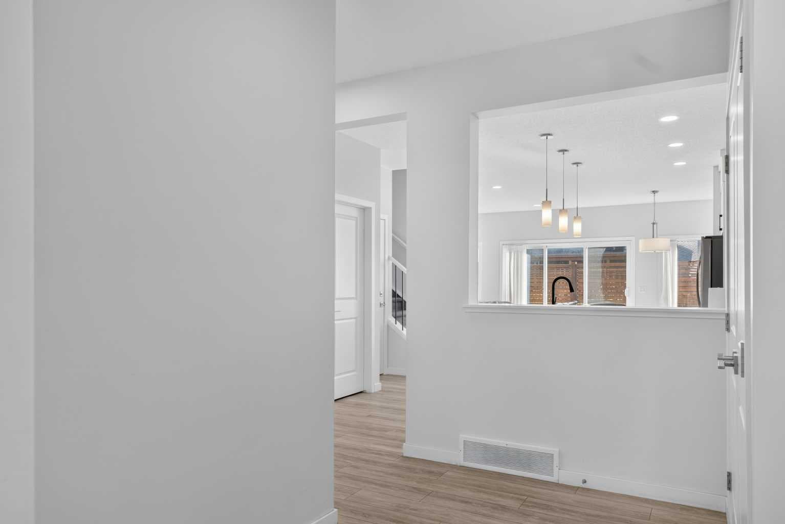 274 Lucas Place NW — photo 4