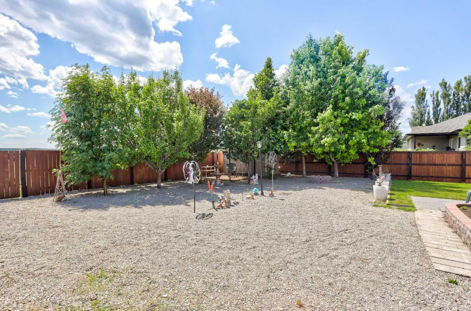 594 Tumbleweed Avenue — photo 4