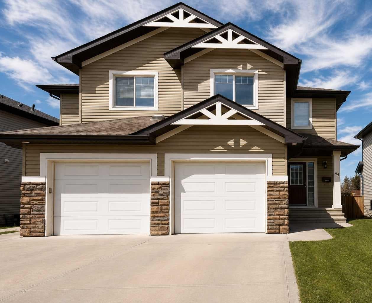 44 Carlson Place — photo 1