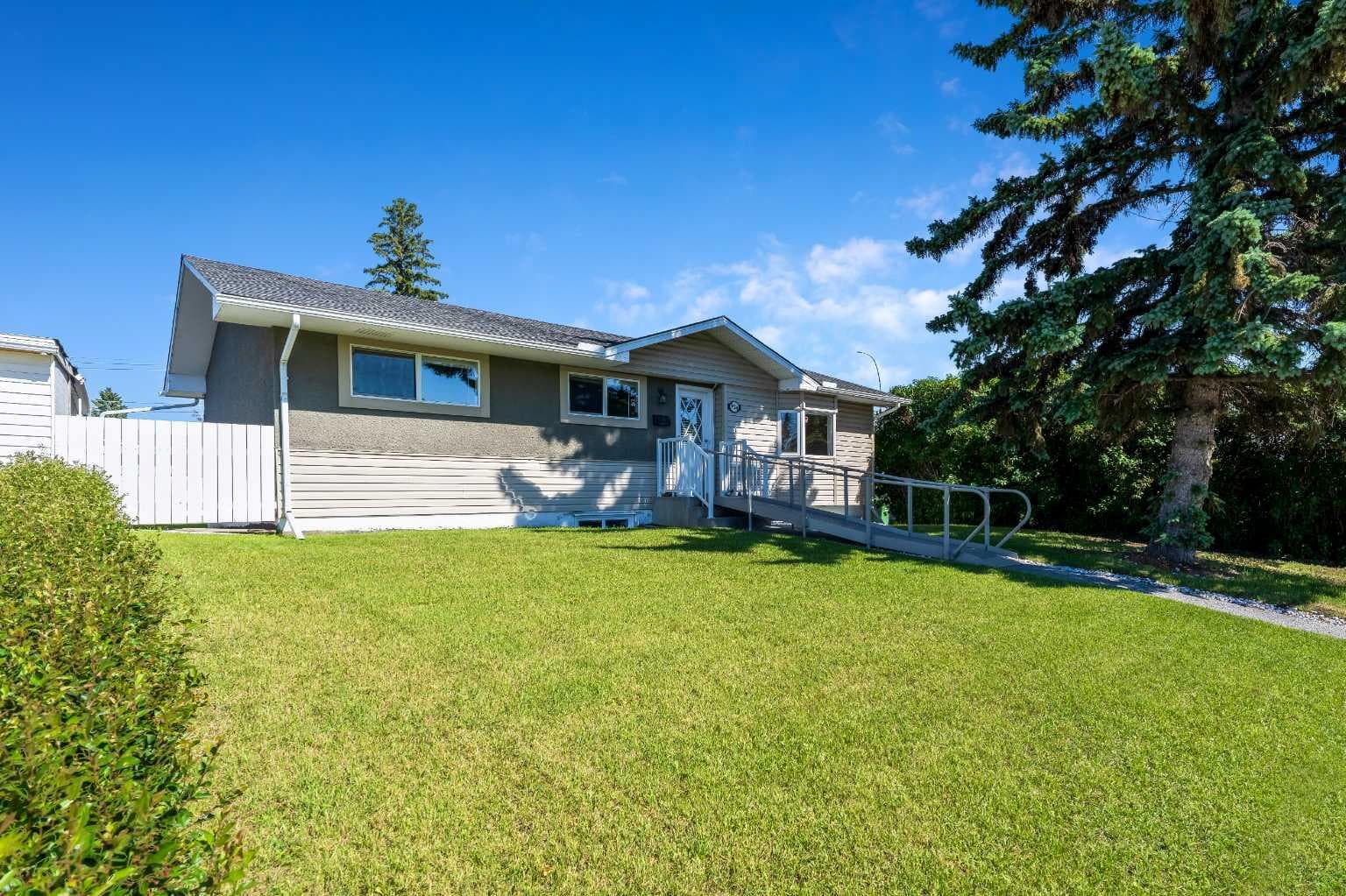 629 Agate Crescent SE — photo 4