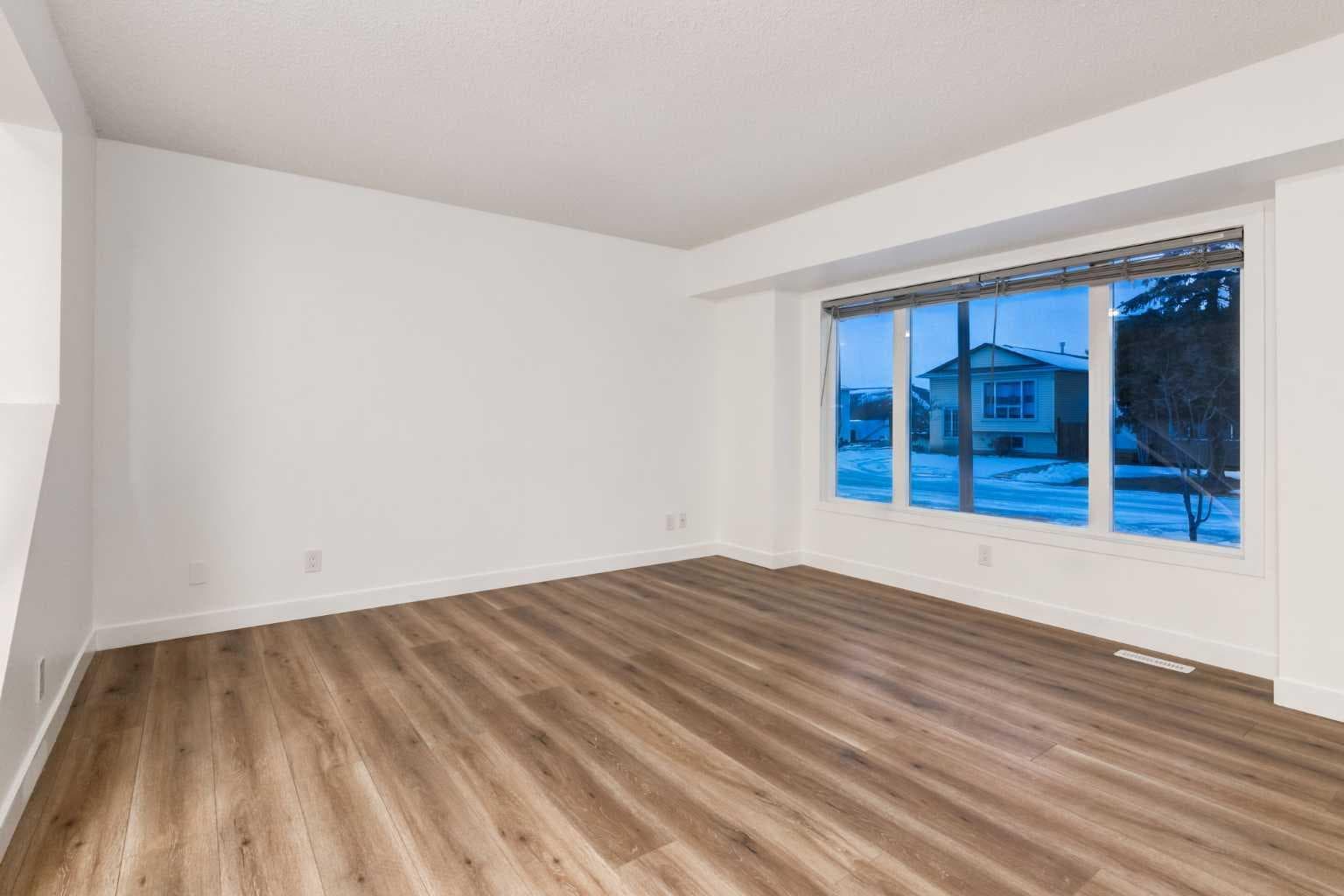 33 Martindale Court NE — photo 4