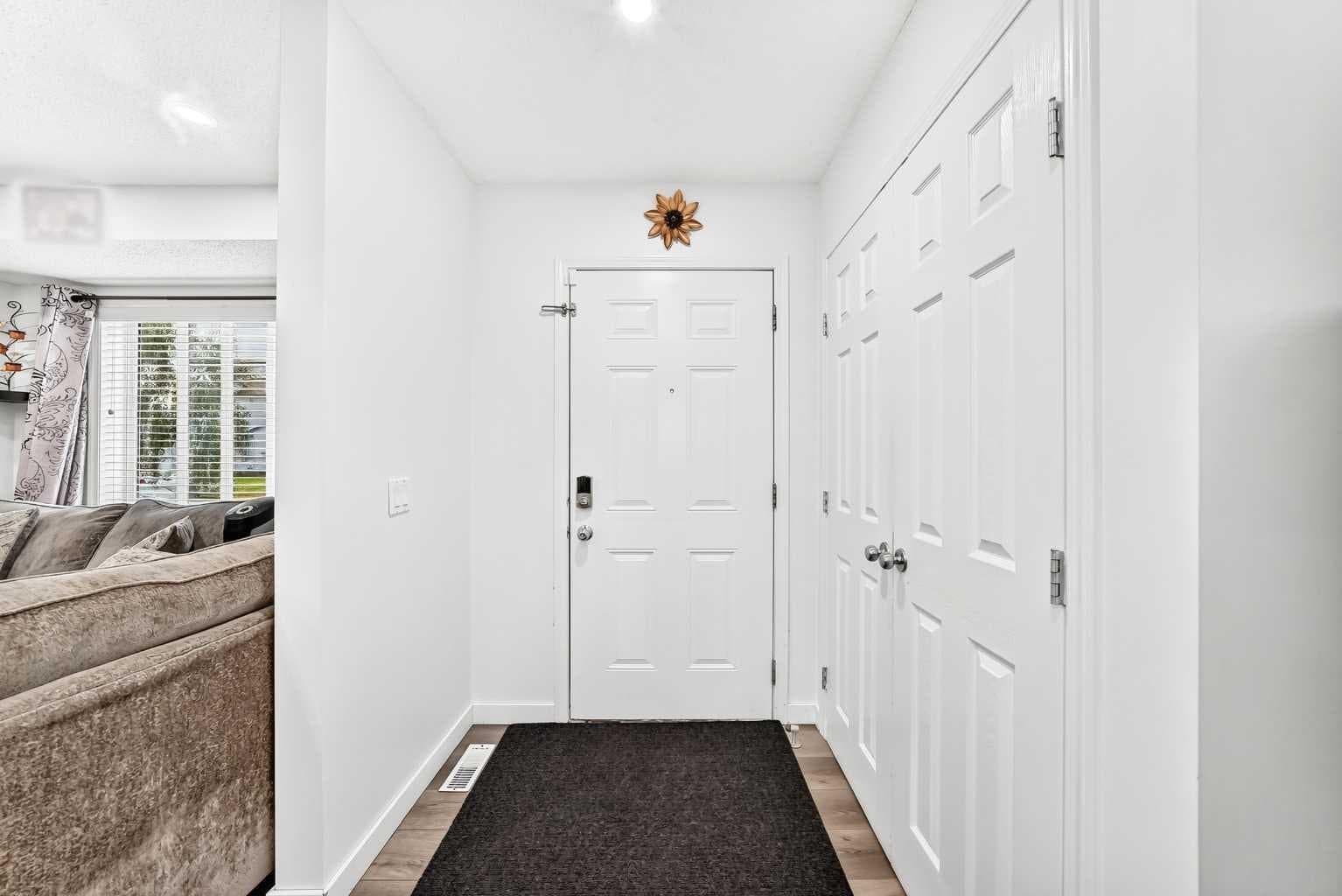 24 Taralake Road NE — photo 3