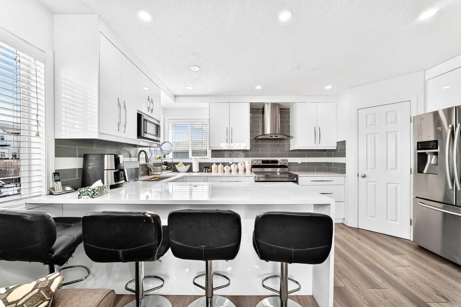 24 Taralake Road NE — photo 4