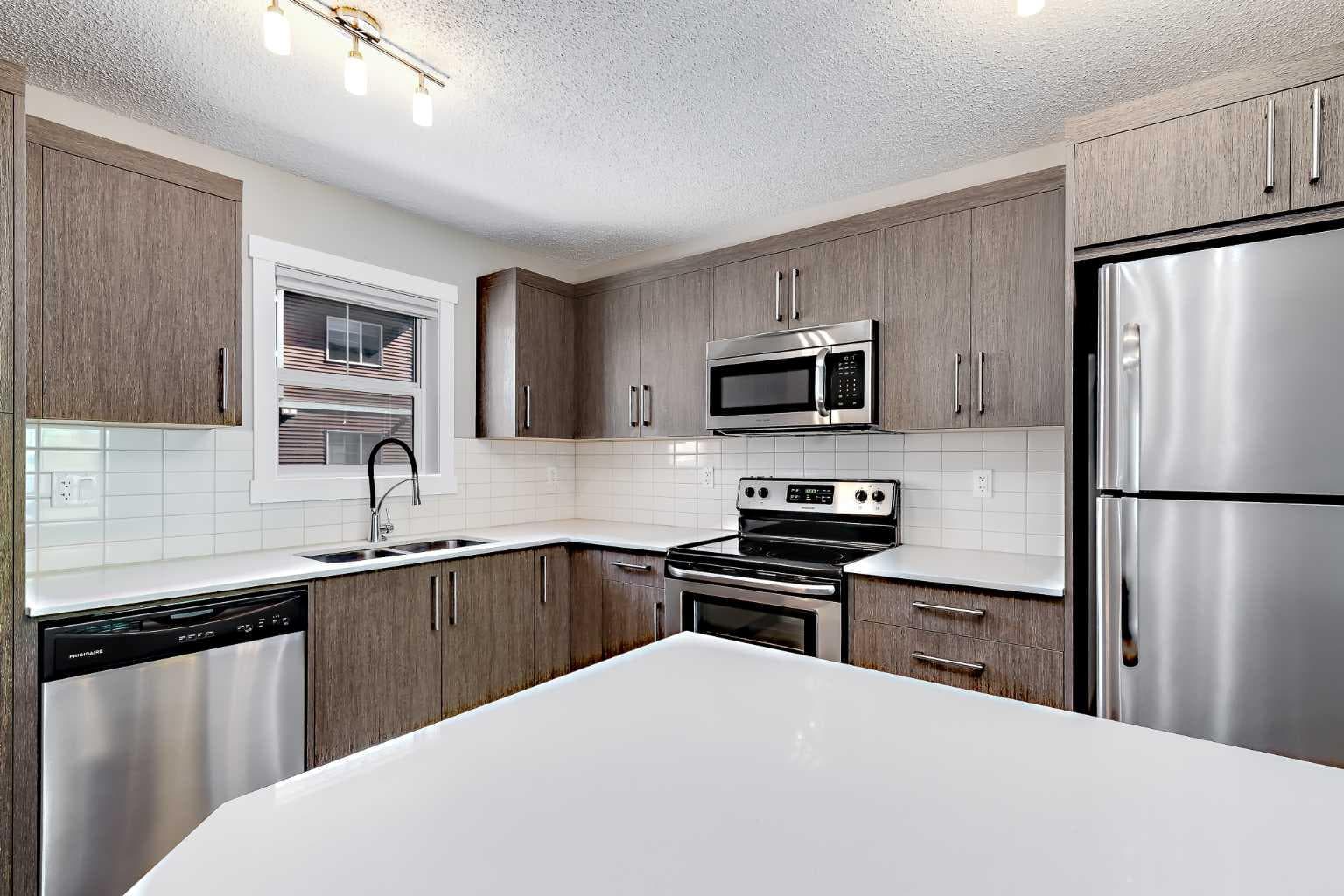 606, 1225 Kings Heights Way SE — photo 5