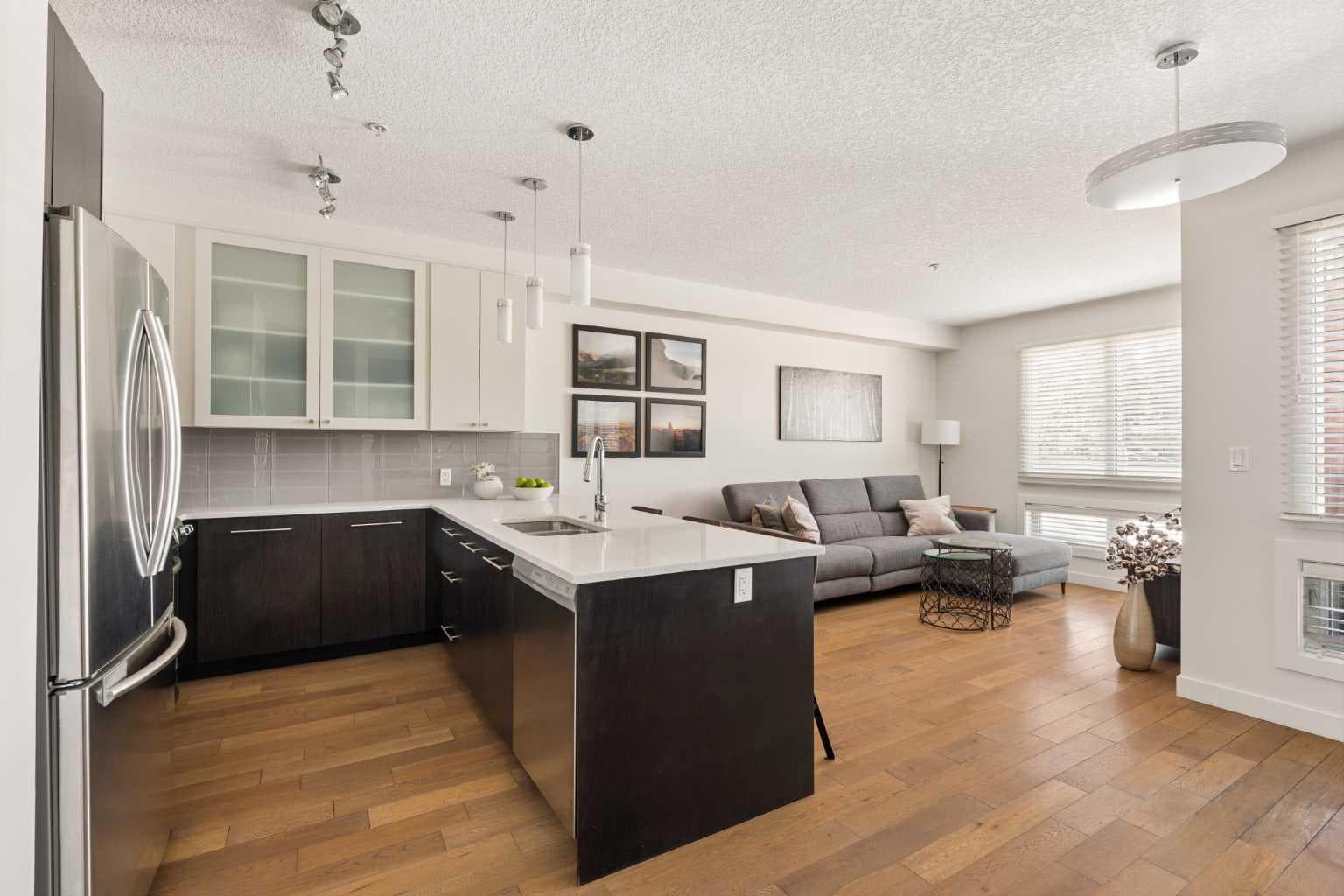 404, 836 Royal Avenue SW — photo 2