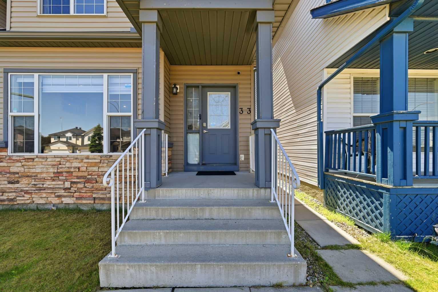 33 Saddlecrest Close NE — photo 2