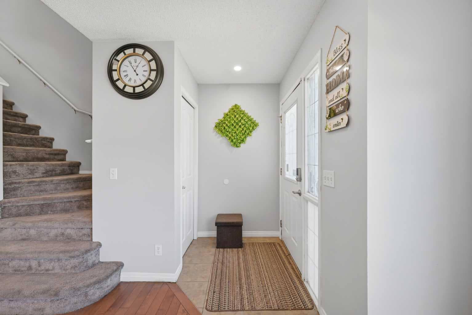 33 Saddlecrest Close NE — photo 3