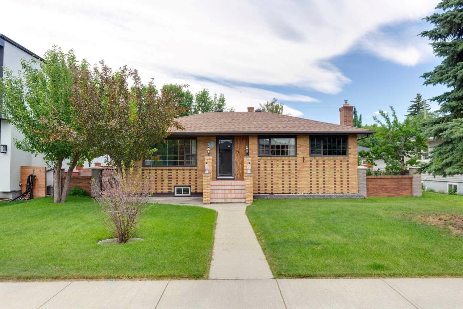 47 Montrose Crescent NE — photo 1