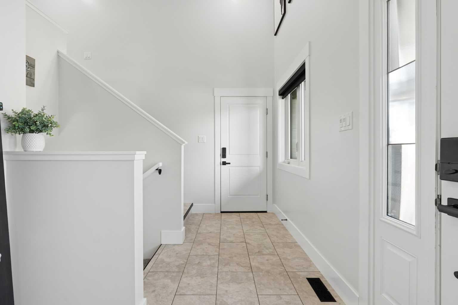 552 Rogers Avenue — photo 3