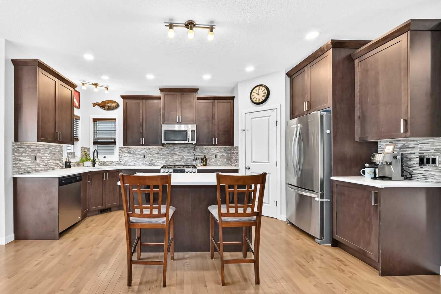 16 Sunrise Crescent — photo 3