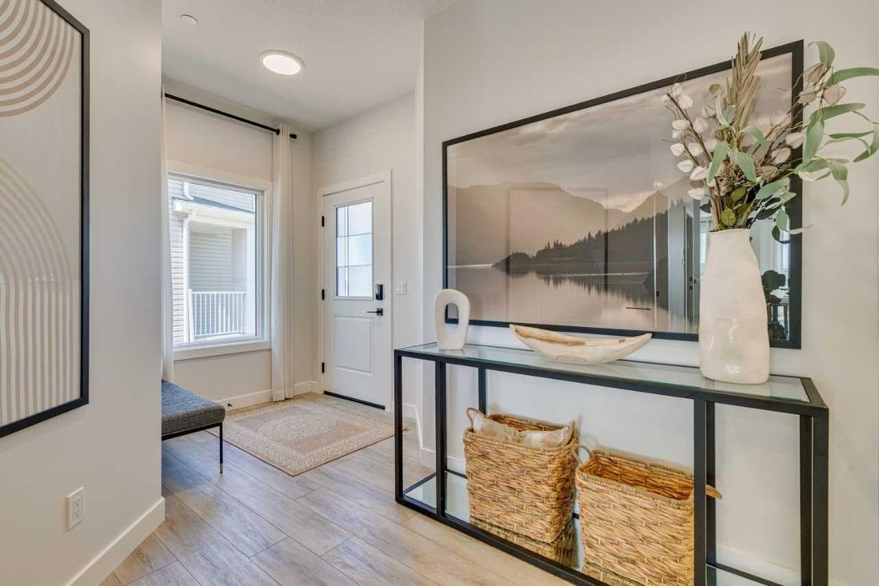 72 Southborough Square NE — photo 3