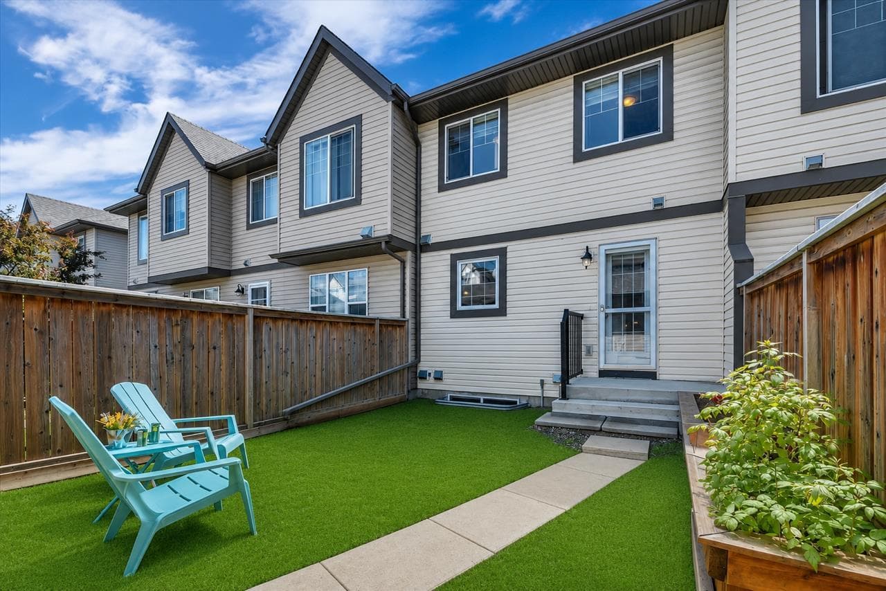 2520 Eversyde Avenue SW — photo 3