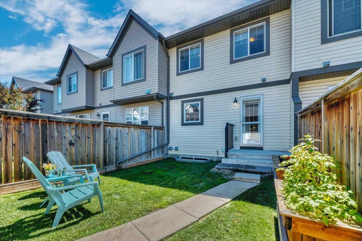 2520 Eversyde Avenue SW — photo 4