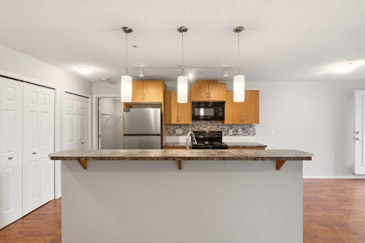 2323, 700 Willowbrook Road NW — photo 4