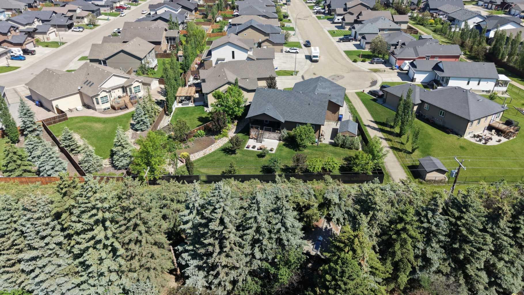 24 Vermont Close — photo 3