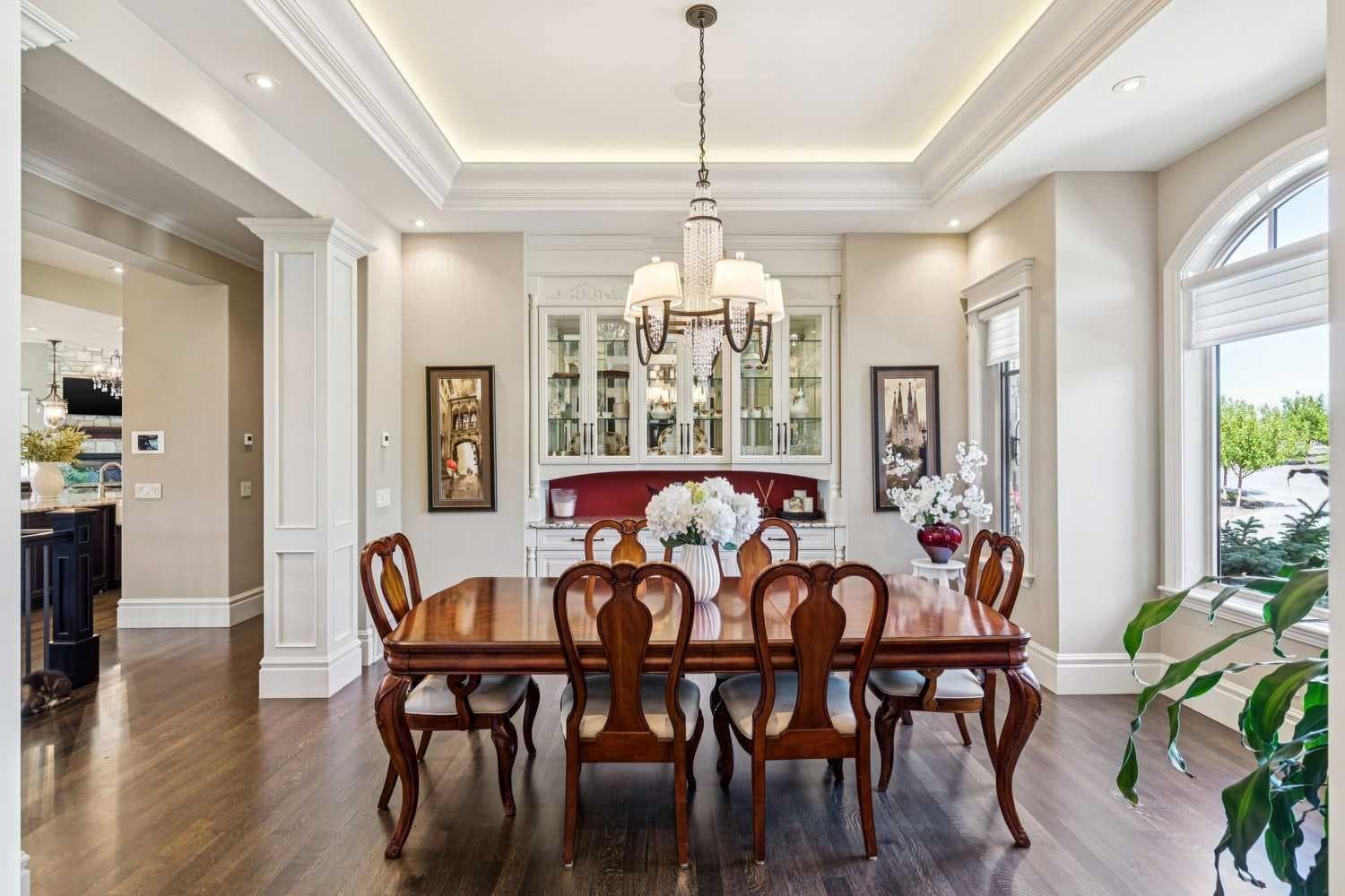 39 Red Willow Crescent W — photo 4