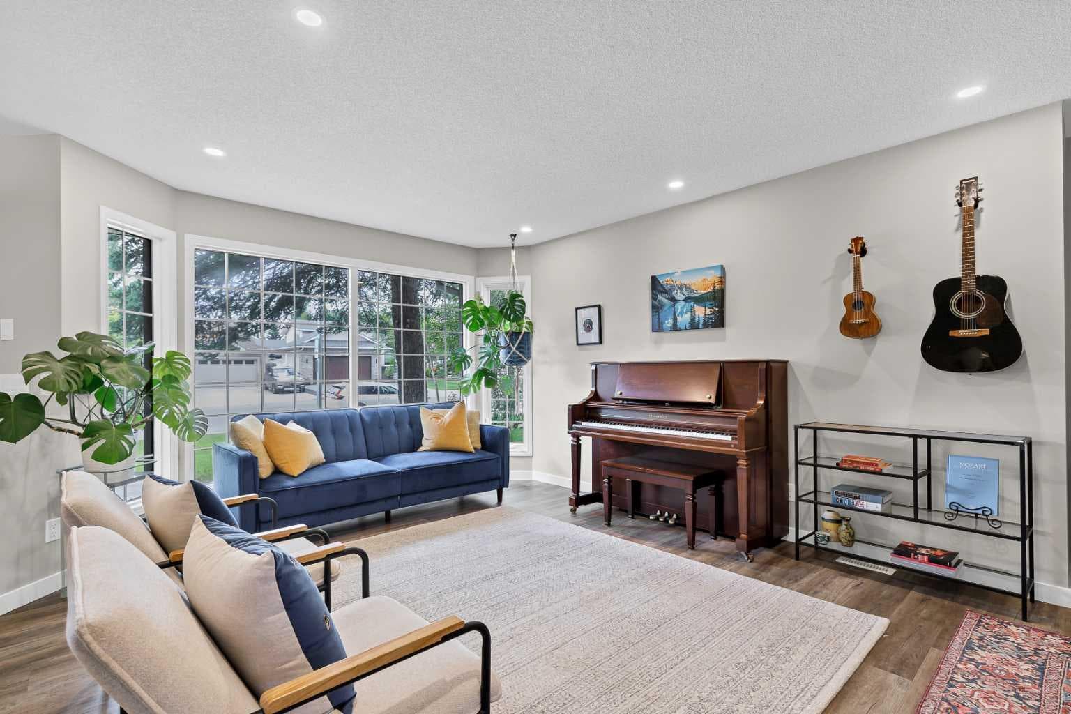 540 Shawinigan Drive SW — photo 4
