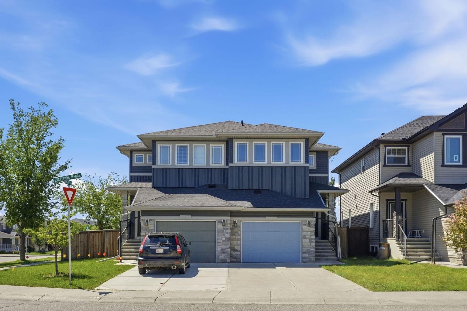 6 Evanspark Manor NW — photo 3