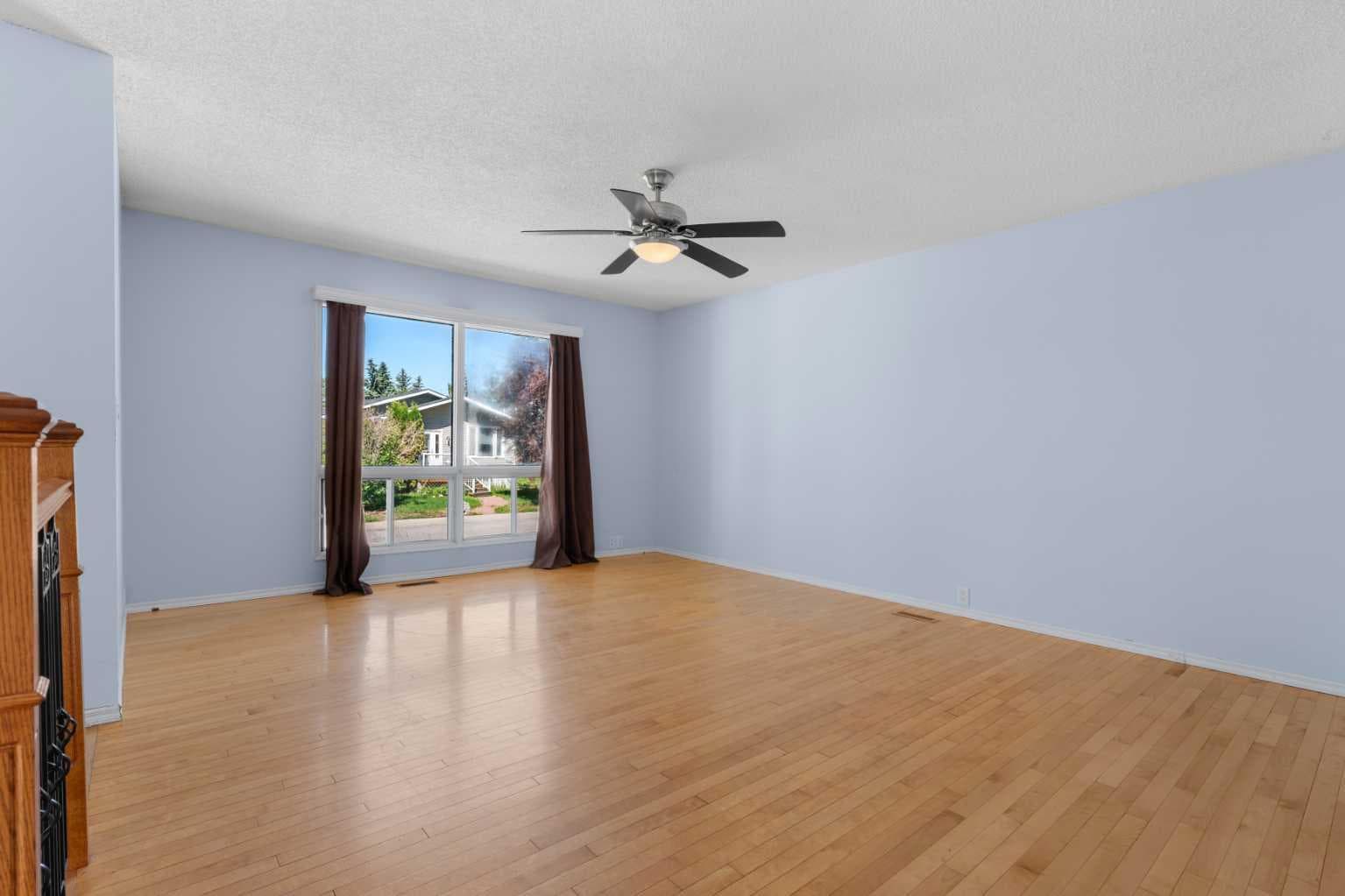 27 Elk Hill SE — photo 4