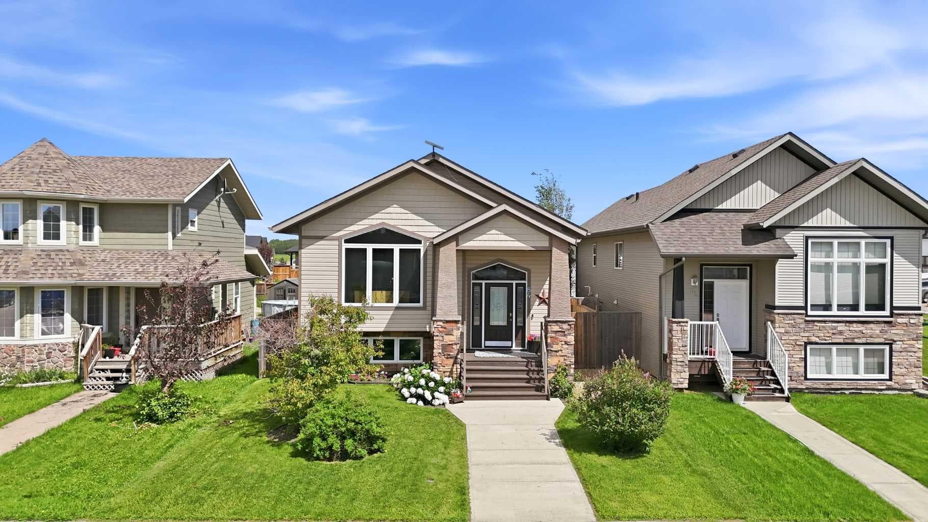 84 Mackenzie Crescent — photo 2