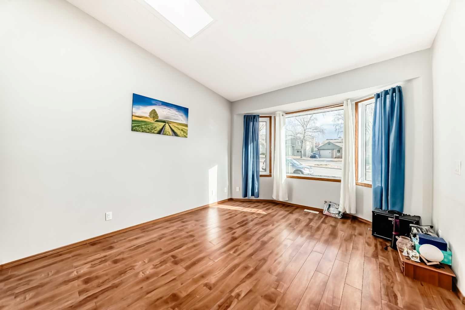 179 Hawkwood Boulevard NW — photo 4