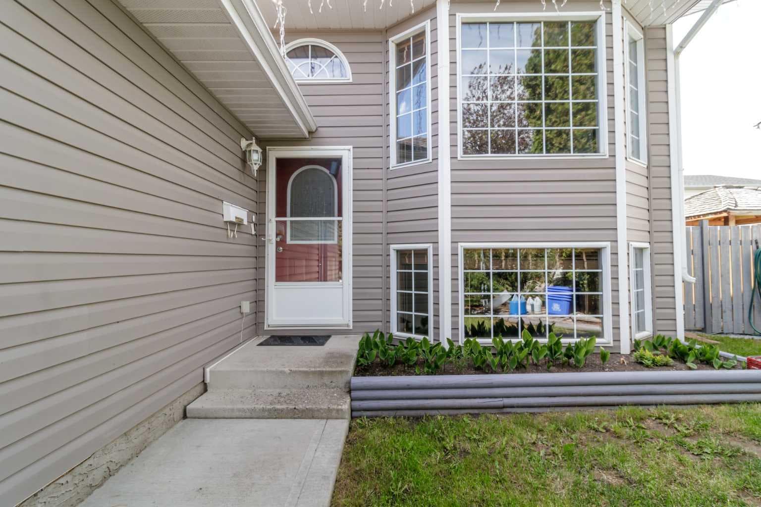 3 Pickering Close — photo 2