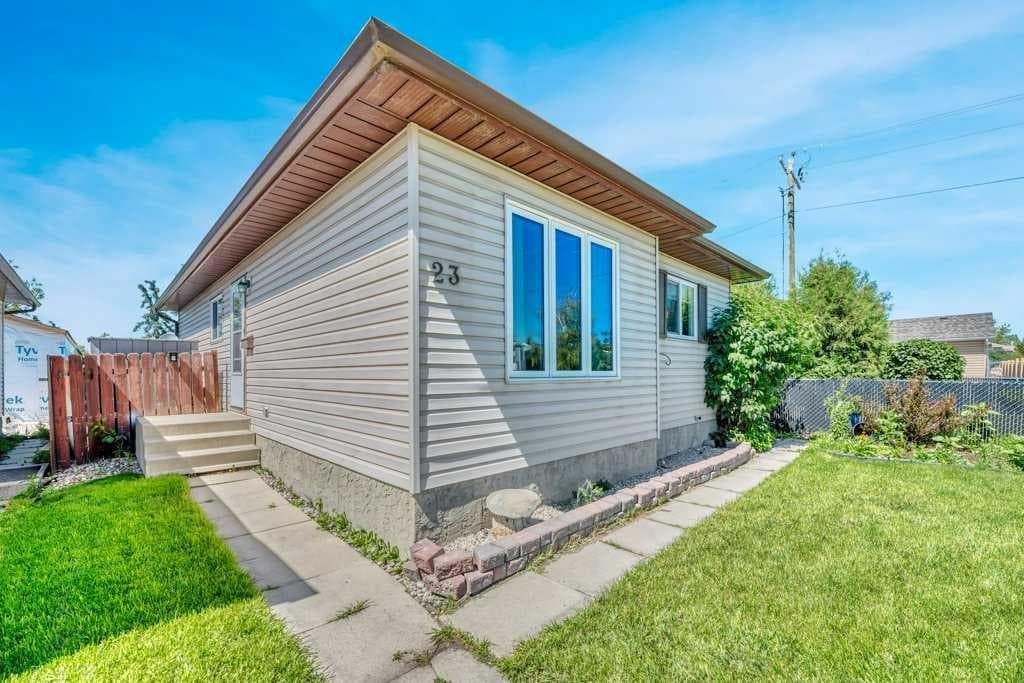 23 Abbercove Road SE — photo 4