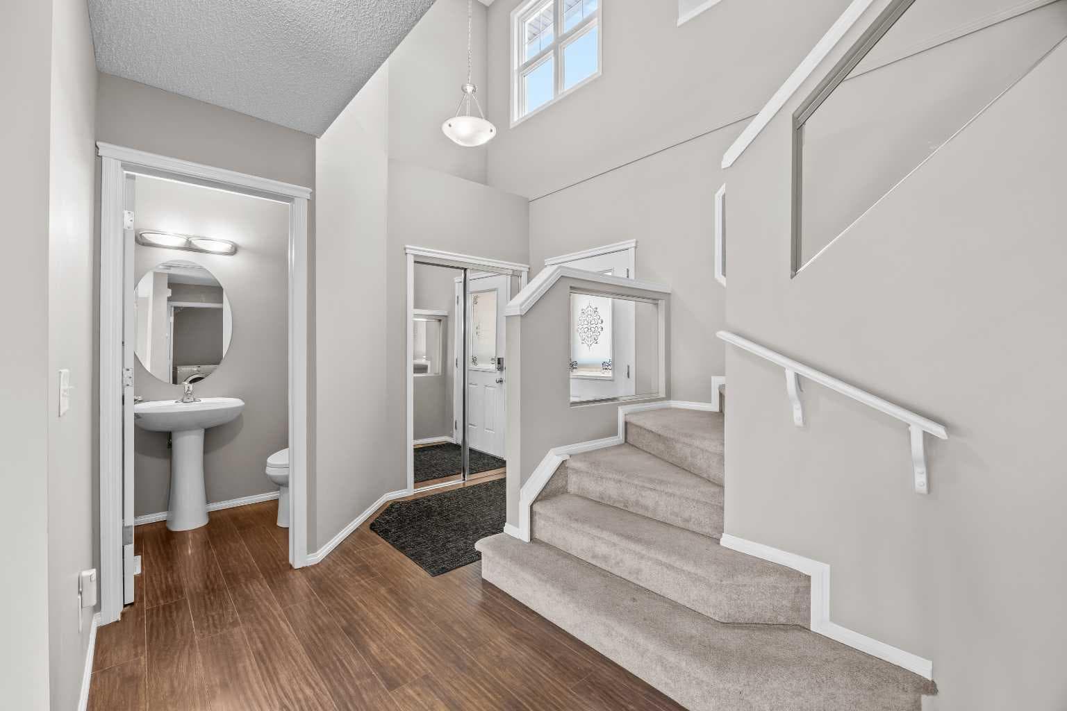 140 West Creek Circle — photo 3