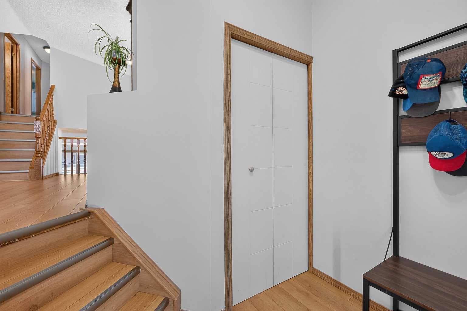 173 Martin Crossing Crescent NE — photo 4