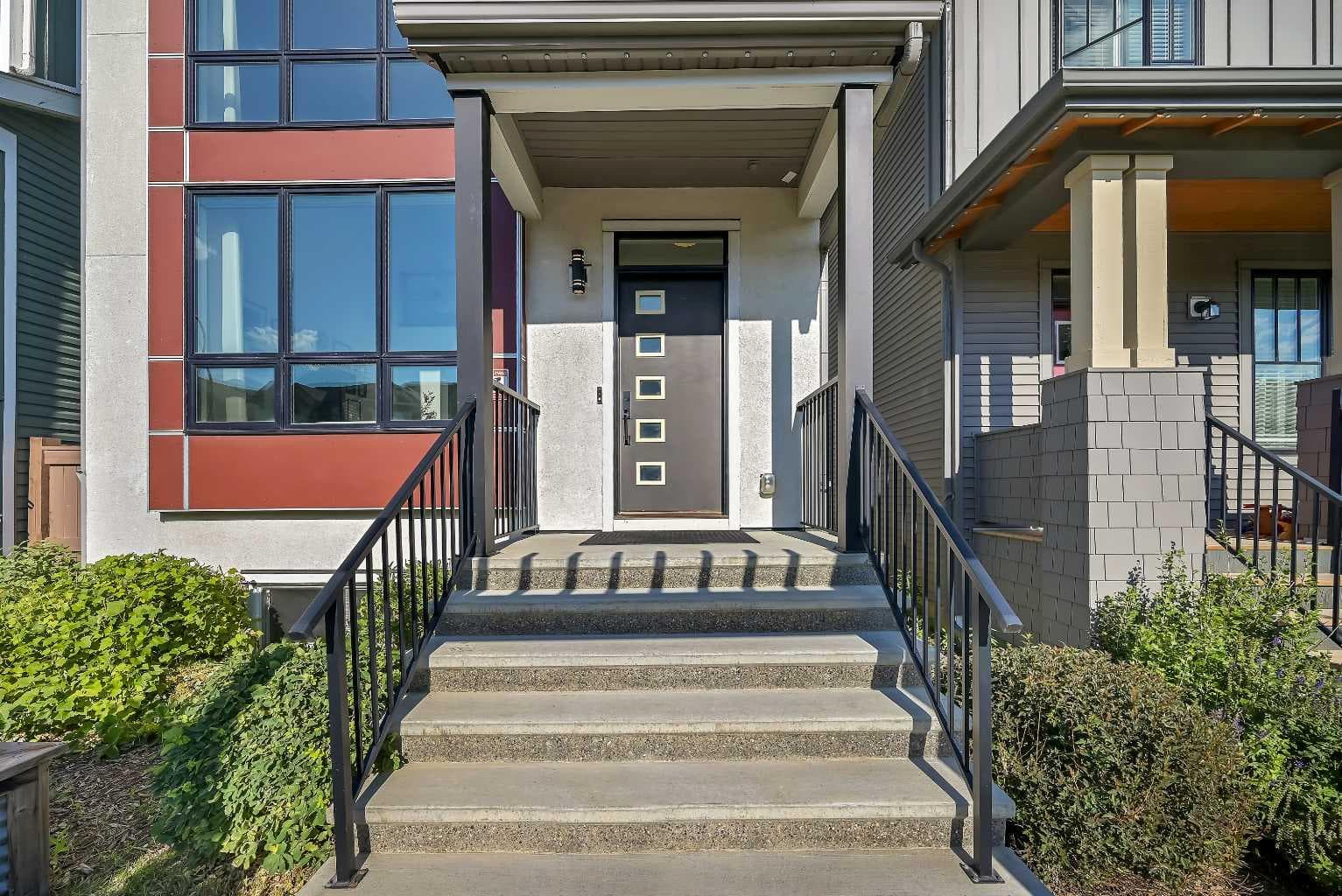50 Lavender Road SE — photo 3