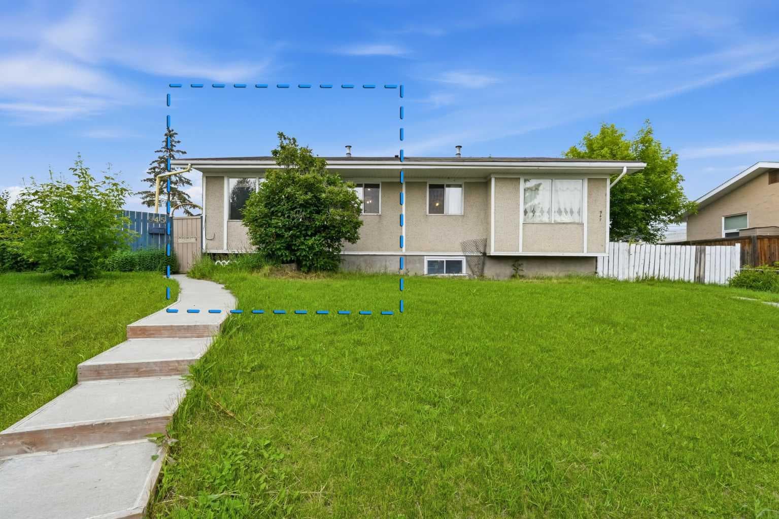 945 Marcombe Drive NE — photo 1