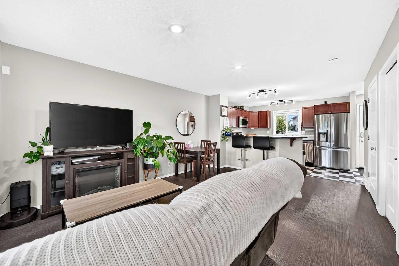 22 Everwillow Circle SW — photo 4