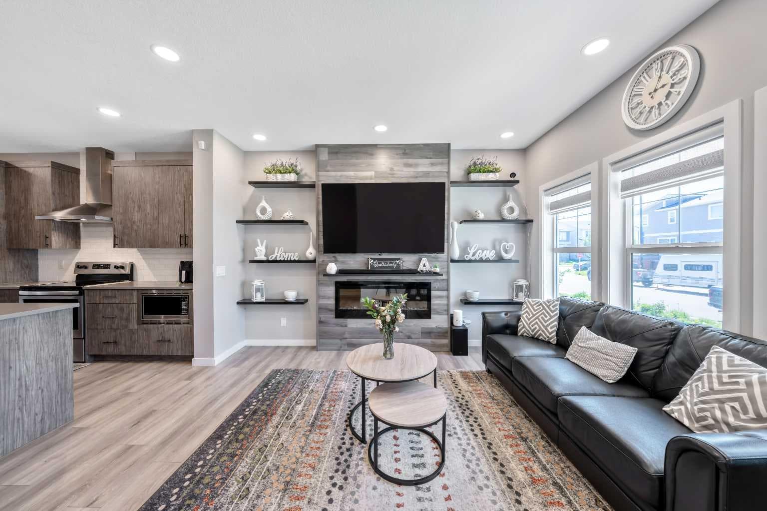 384 Chinook Gate Close SW — photo 3
