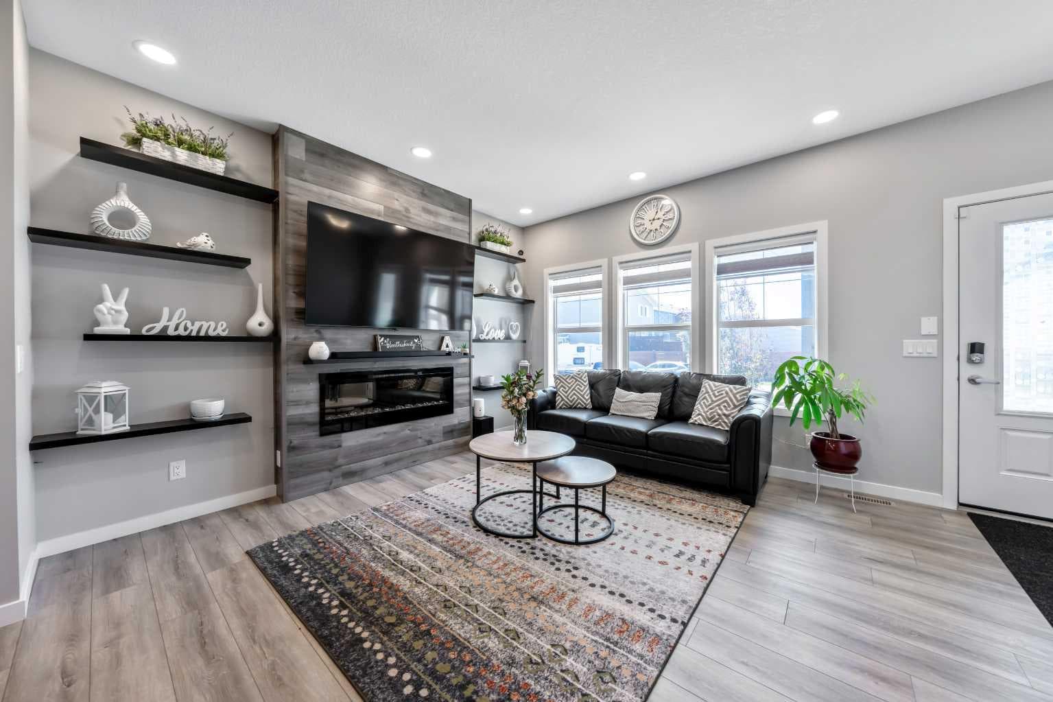 384 Chinook Gate Close SW — photo 4
