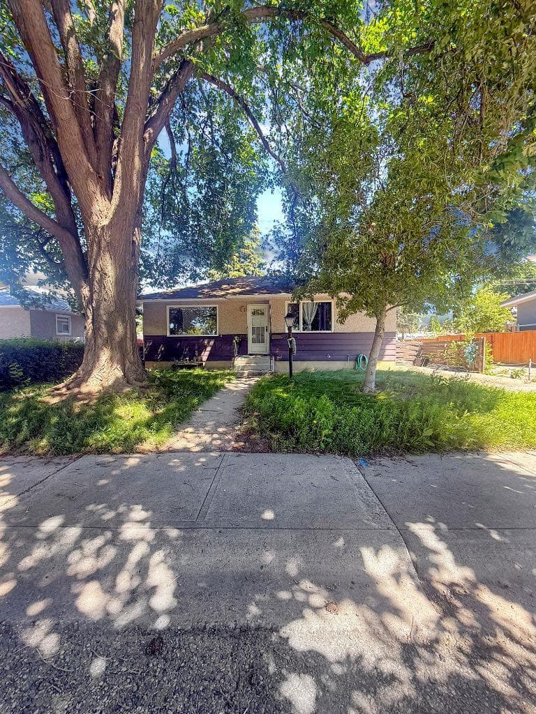 2411 5 Avenue N — photo 1