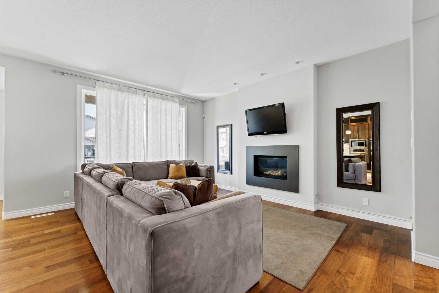 42 Somerset Link SE — photo 5