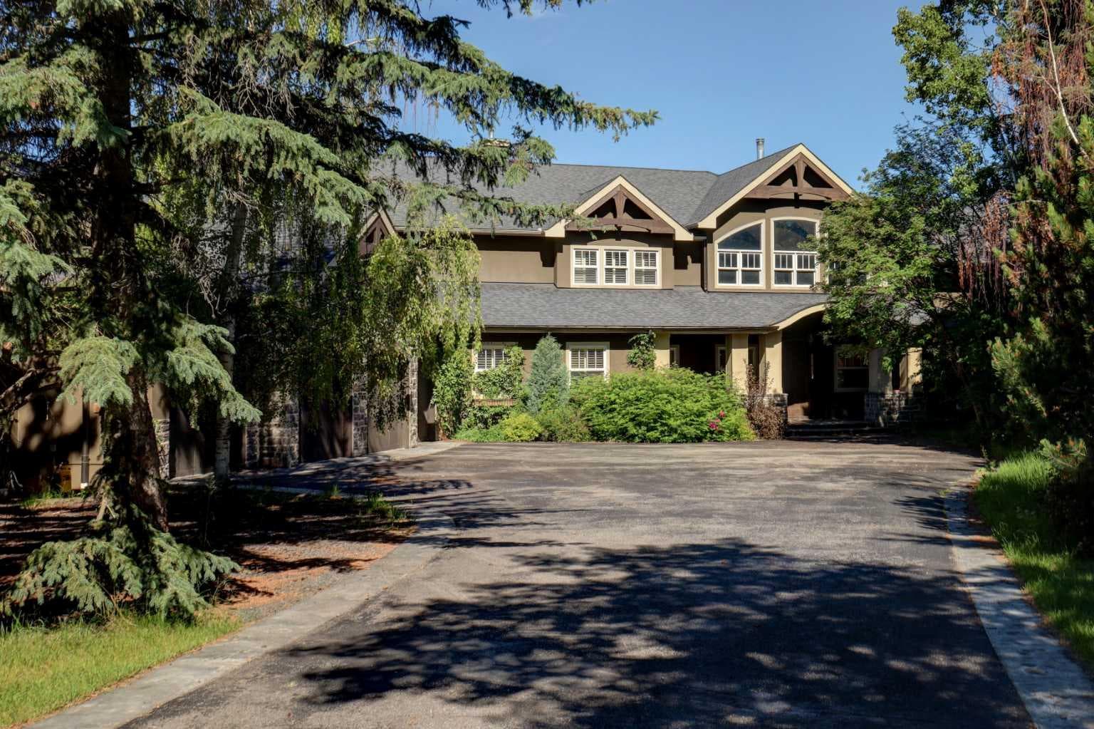 16 Pinehurst Drive — photo 2