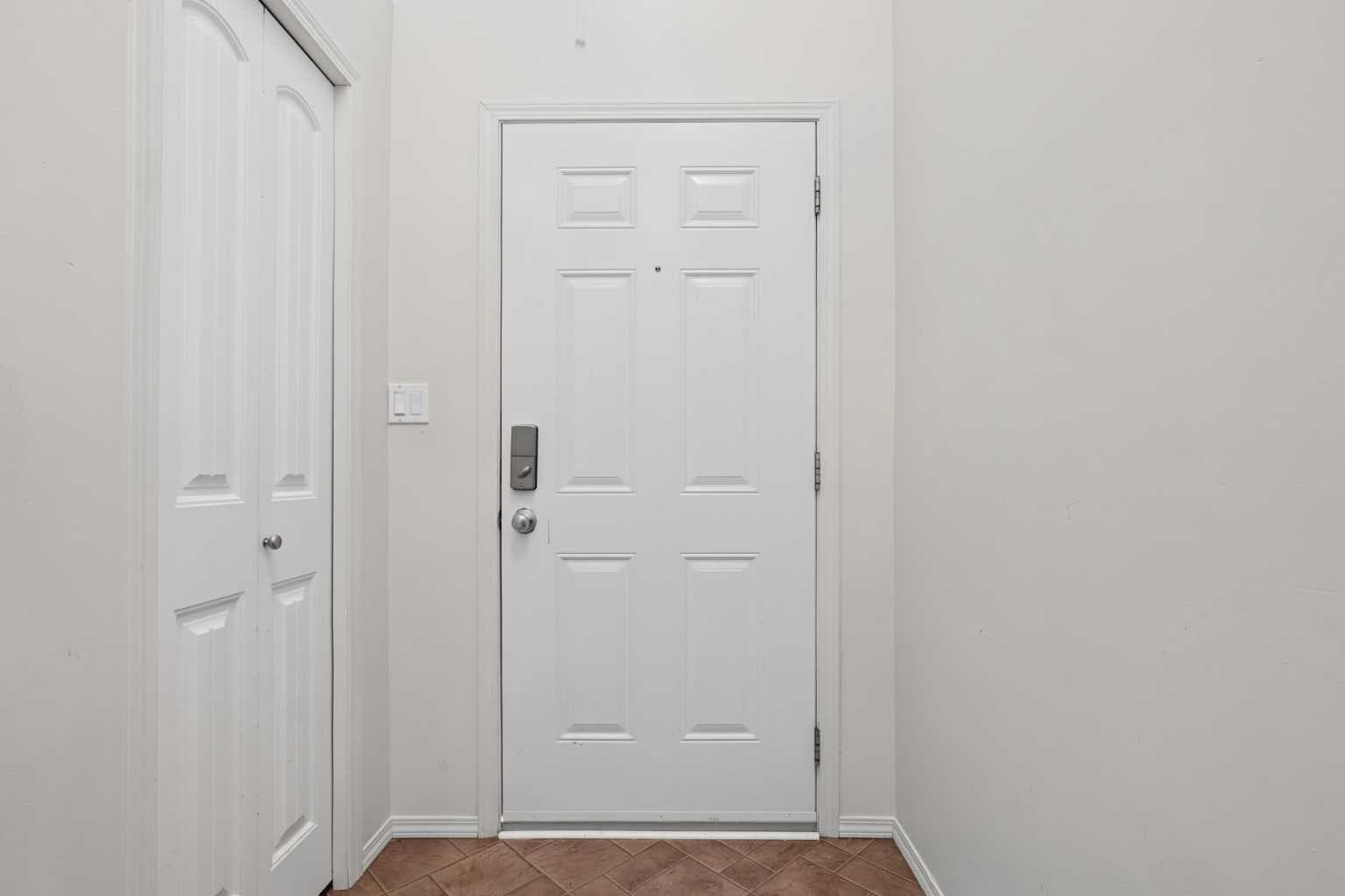 136 Mt Sundance Crescent W — photo 3