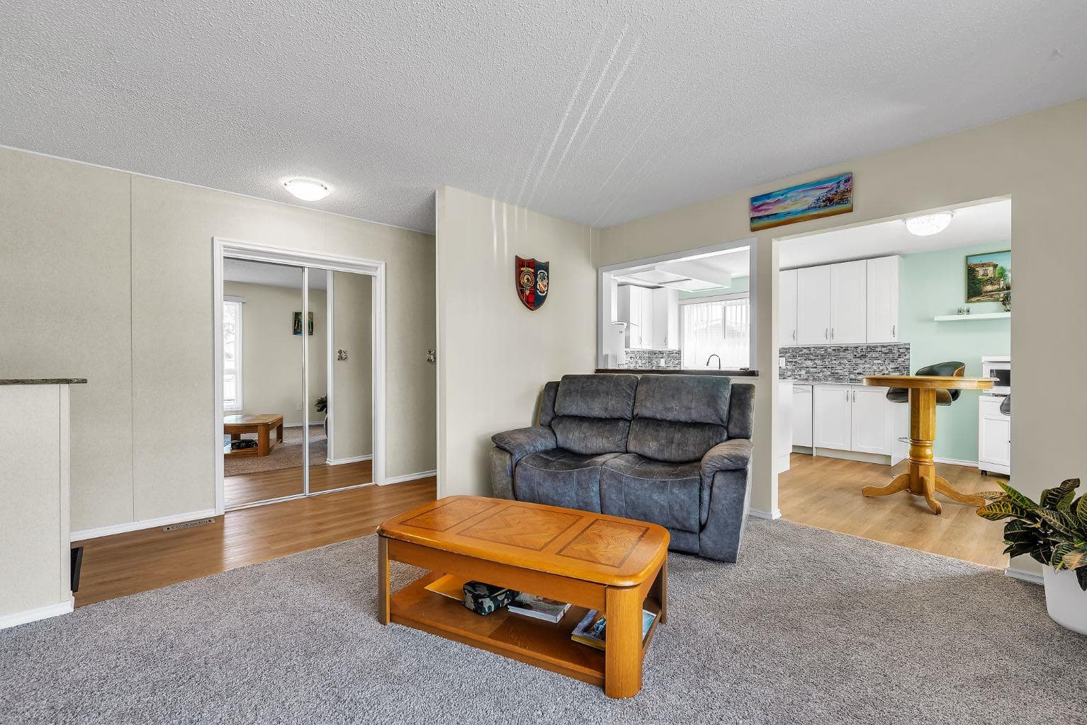 173 Margate Close NE — photo 4