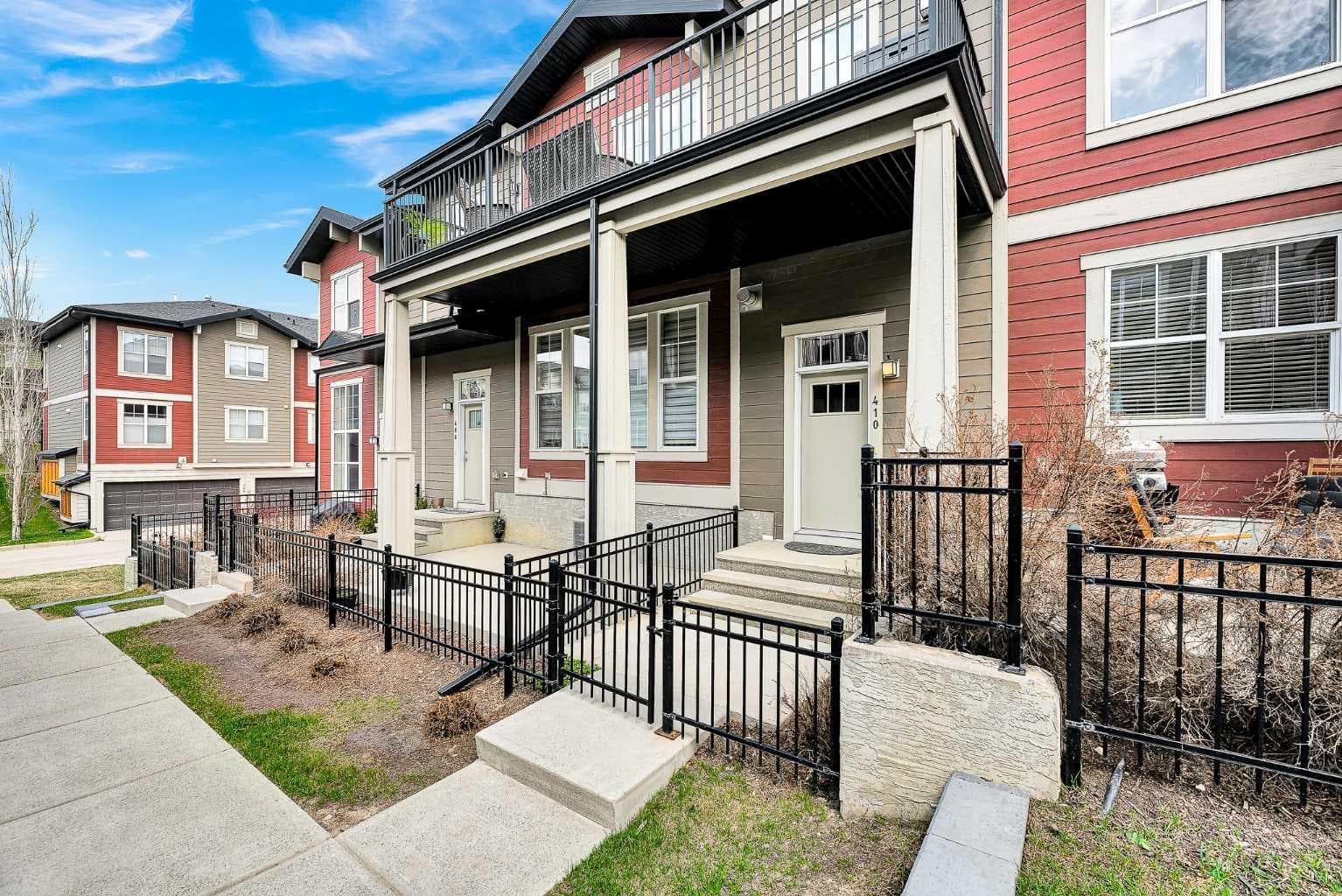 410 Cranford Walk SE — photo 1